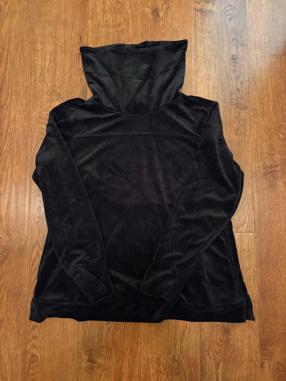 Nine West Supply Co. Black Velvet Long-Sleeve Turtleneck